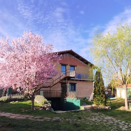 Albergue De Peregrinos Casa Flor Murias de Rechivaldo Dış mekan fotoğraf