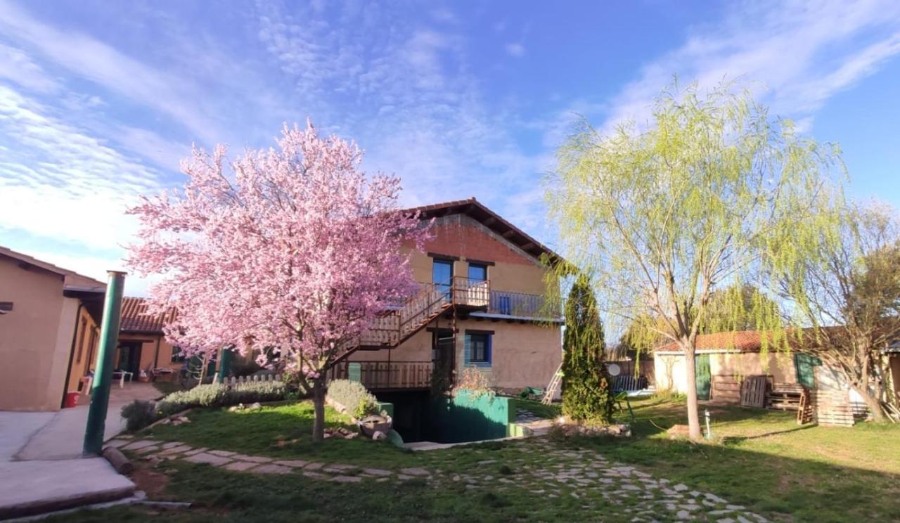 Albergue De Peregrinos Casa Flor Murias de Rechivaldo Dış mekan fotoğraf